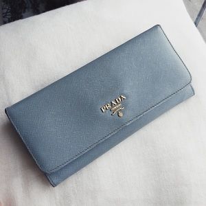 *SOLD* Authentic Prada saffiano leather wallet